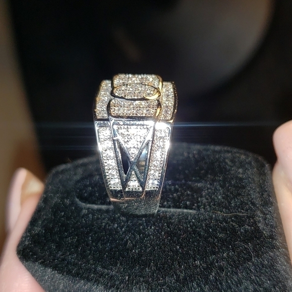 STERLING silver and Cubic Zirconia ring multi stone size 8.5 - Picture 3 of 8